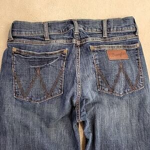 Wrangler Men's Retro Jeans Slim Straight Size 31x32 Thick Stitch Leather Patch